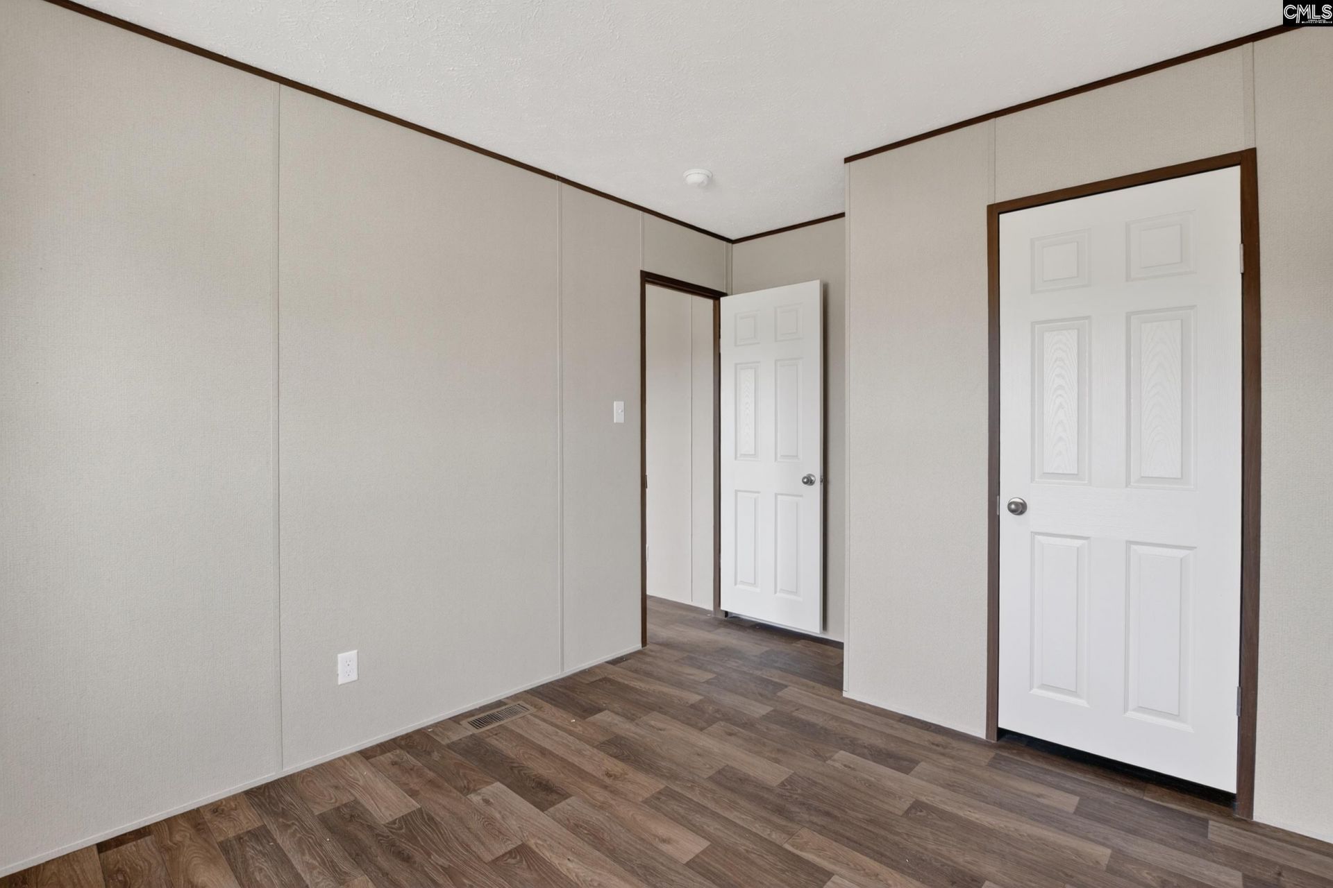 1068 Preference Road  Photo 17