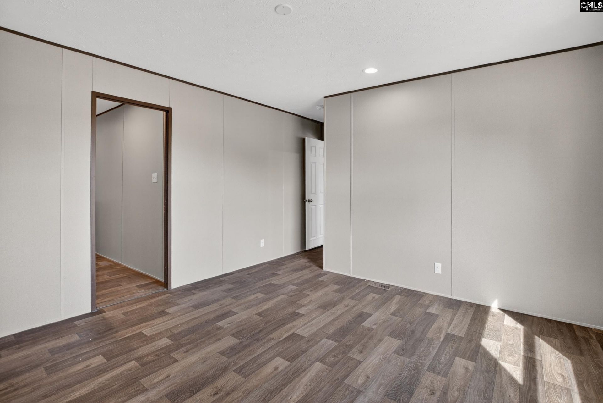 1068 Preference Road  Photo 20