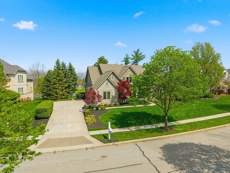 8638 Tartan Fields Drive, Dublin, OH 43017 Photo 11