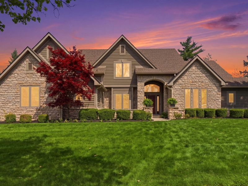 8638 Tartan Fields Drive, Dublin, OH 43017 Photo 2