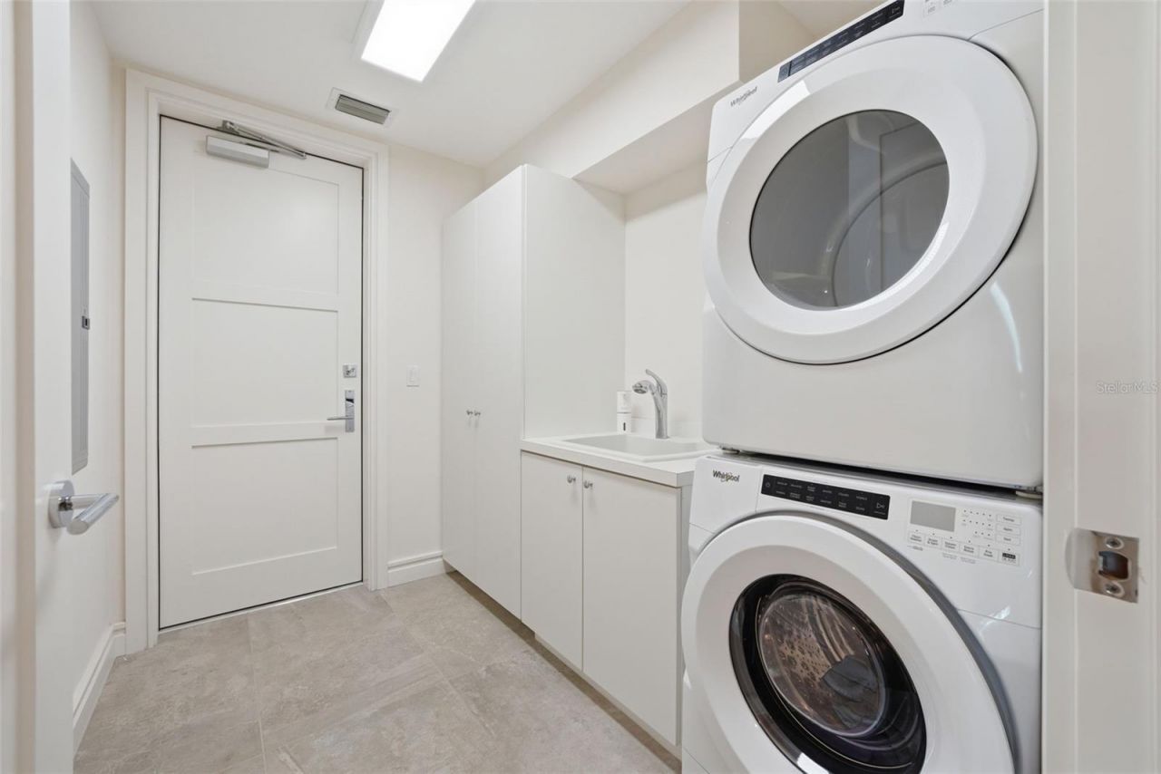 711 S Palm Avenue, Unit 302, Sarasota, FL 34236 Photo