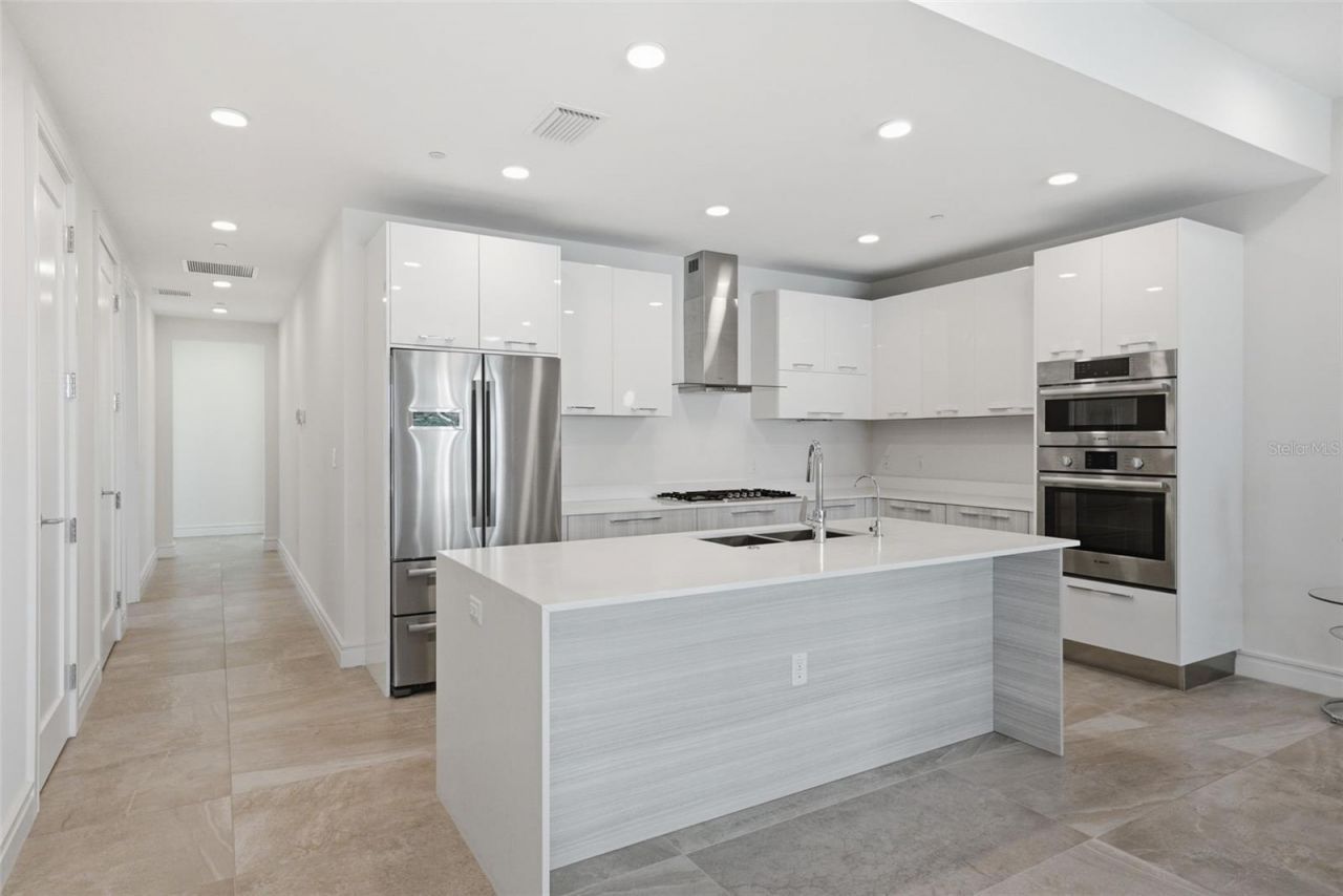 711 S Palm Avenue, Unit 302, Sarasota, FL 34236 Photo