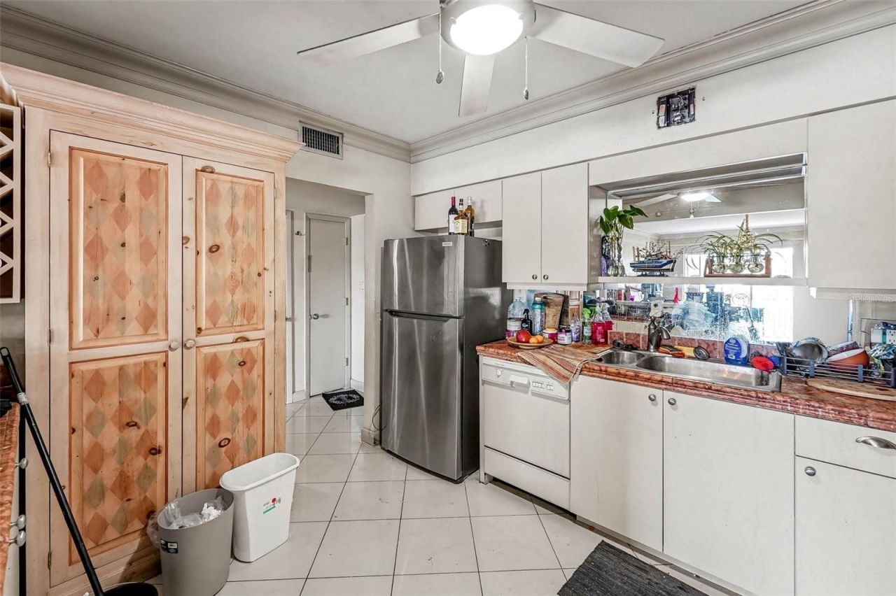 3753 46th Avenue S, Unit 7, Saint Petersburg, FL 33711 Photo