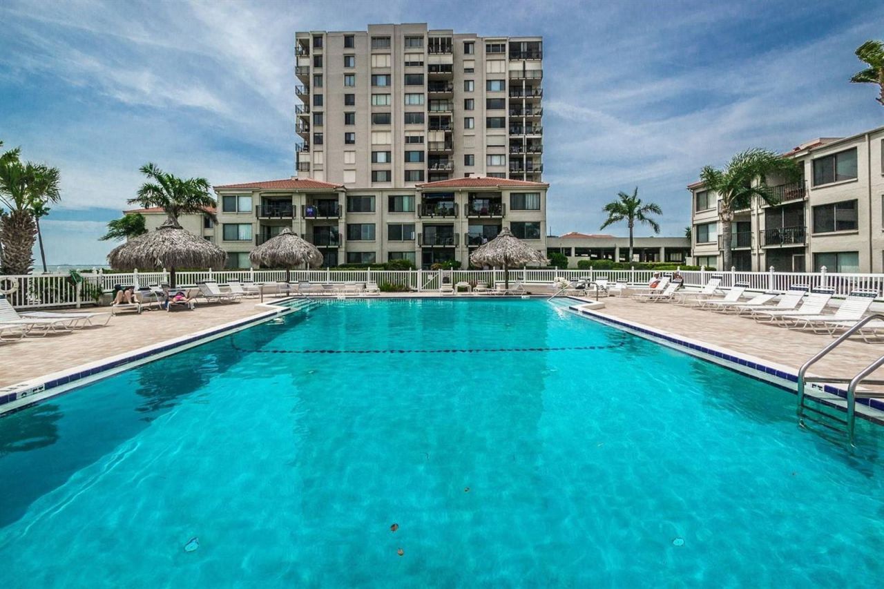 6322 Palma Del Mar Boulevard S, Unit 1004, Saint Petersburg, FL 33715 Photo