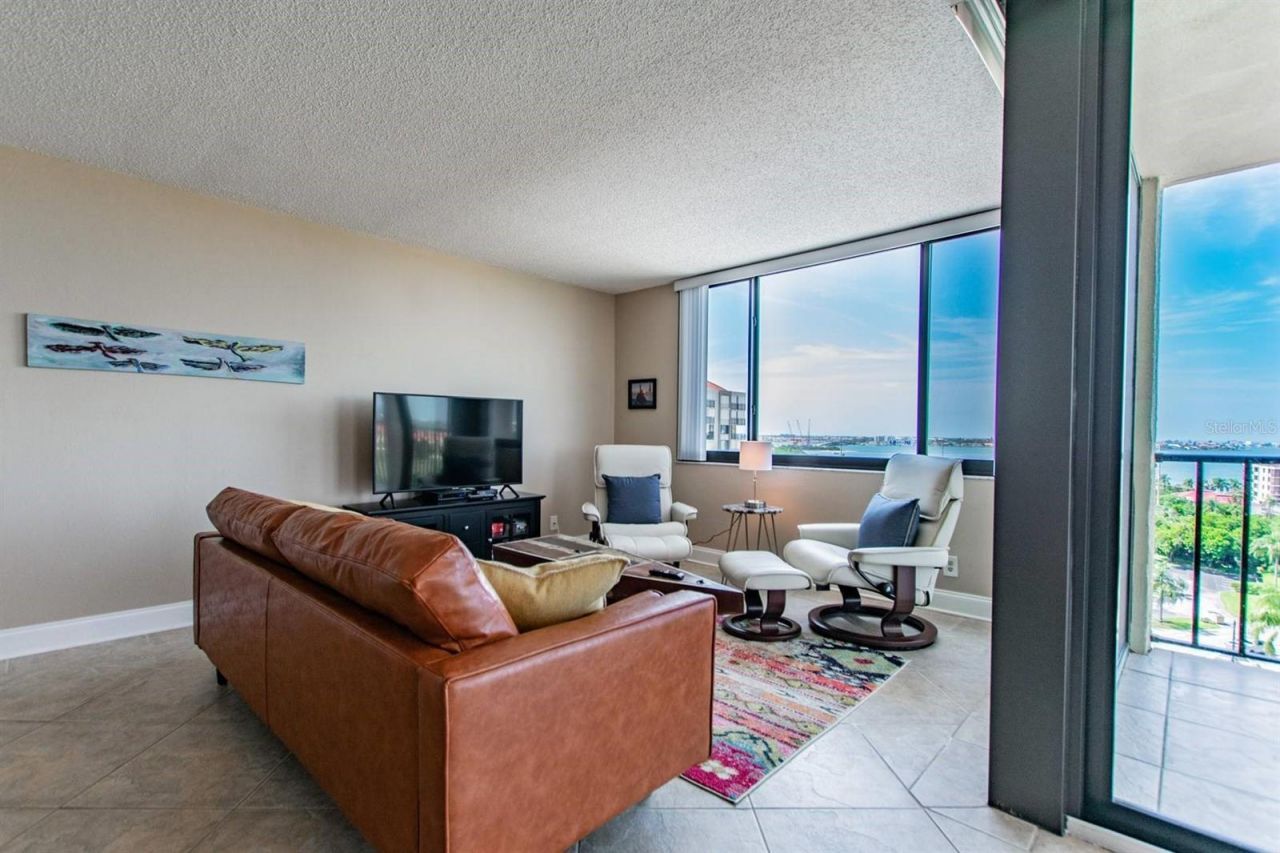 6322 Palma Del Mar Boulevard S, Unit 1004, Saint Petersburg, FL 33715 Photo