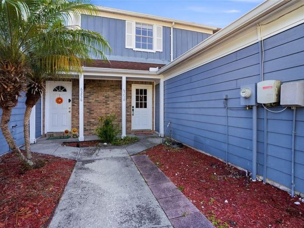 6258 OAK CLUSTER CIR , TAMPA, FL 33634