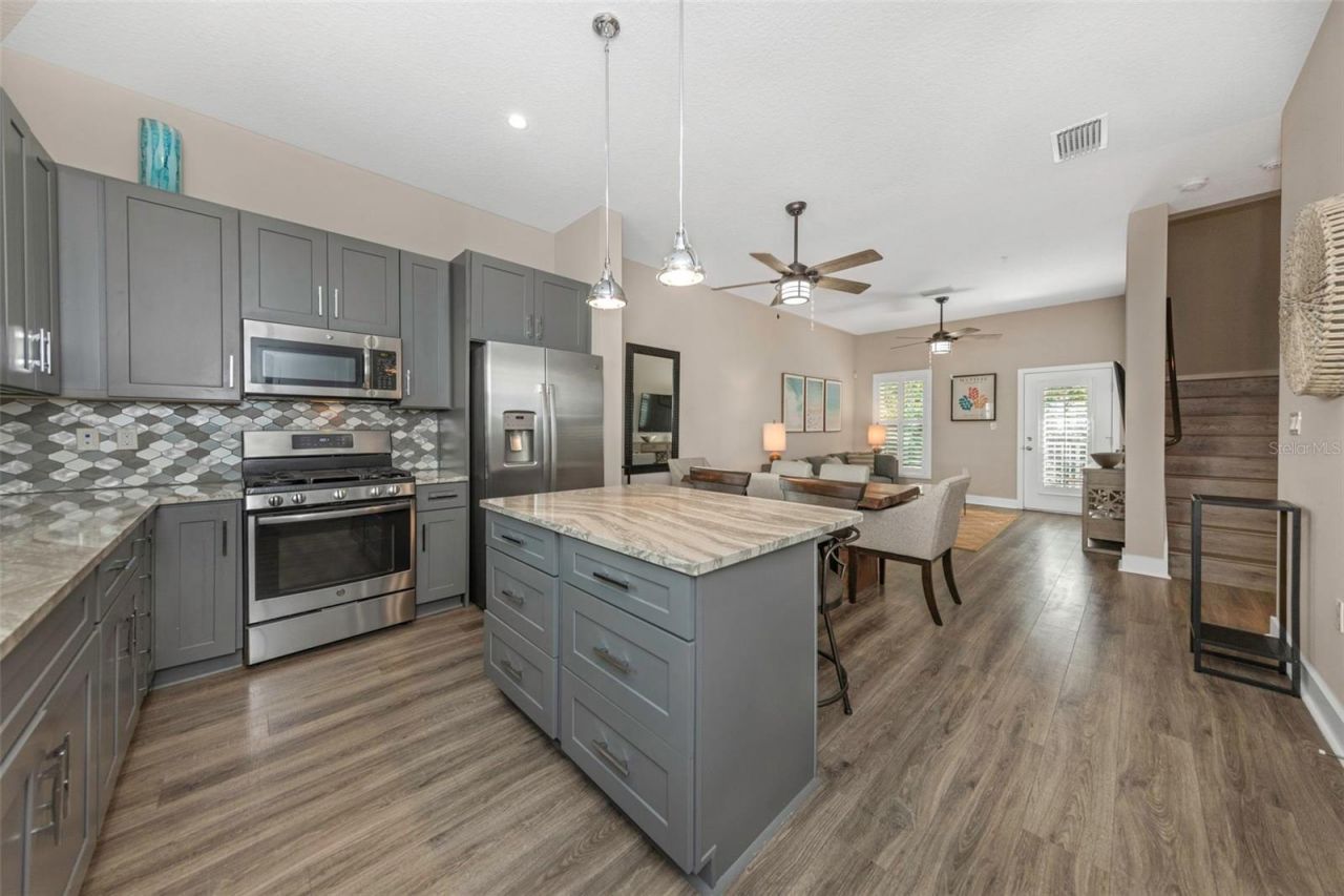 946 Highland Avenue, Unit 45, Dunedin, FL 34698 Photo