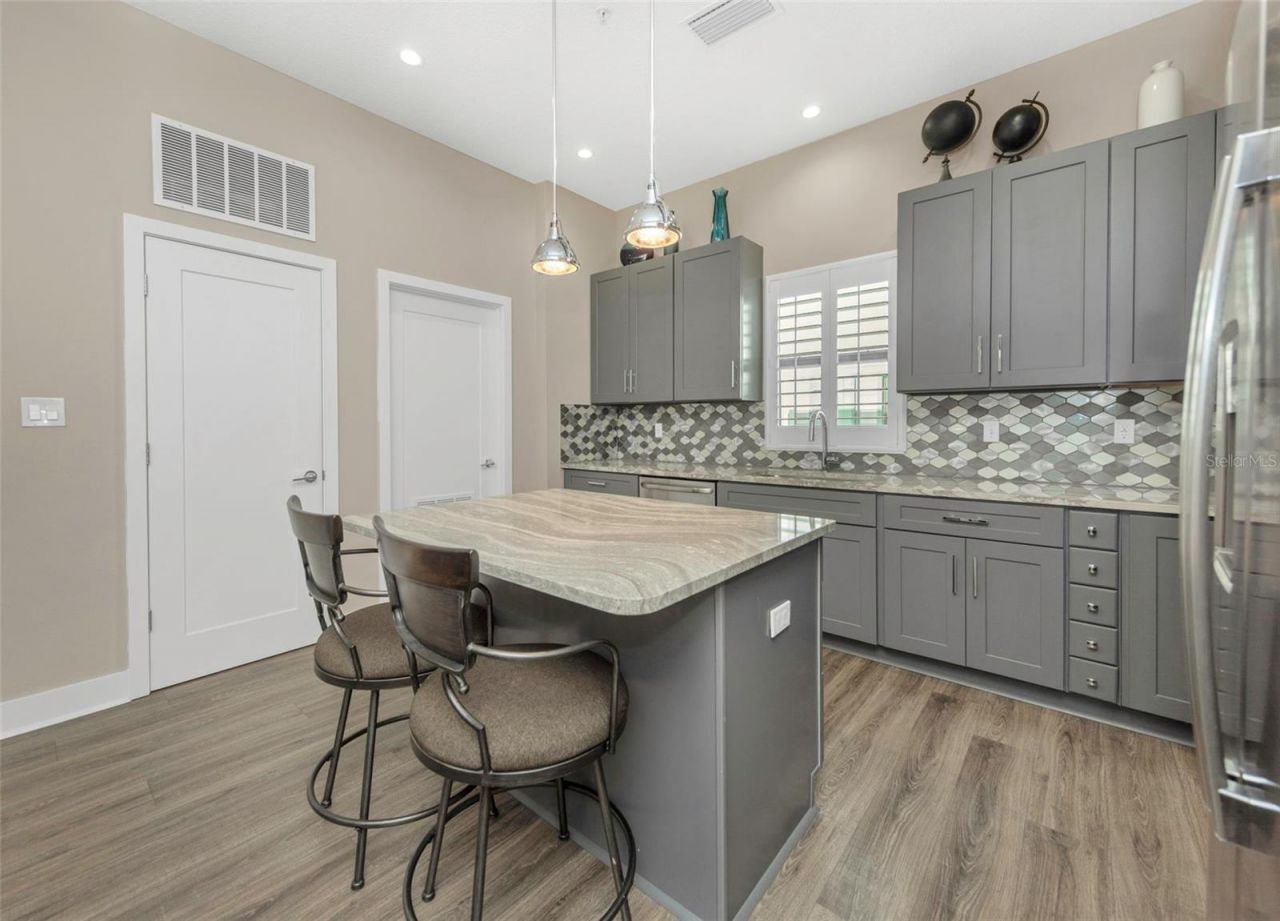 946 Highland Avenue, Unit 45, Dunedin, FL 34698 Photo