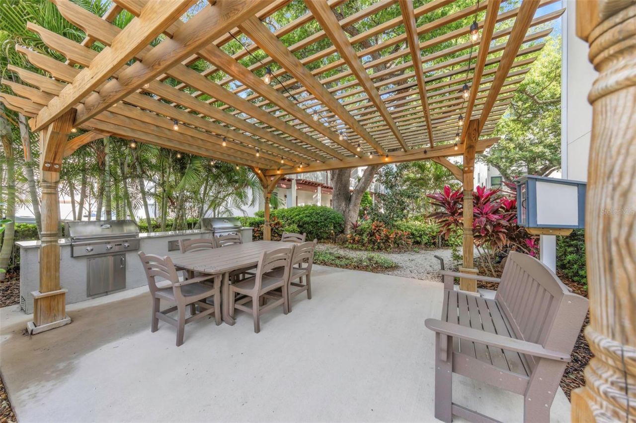 946 Highland Avenue, Unit 45, Dunedin, FL 34698 Photo