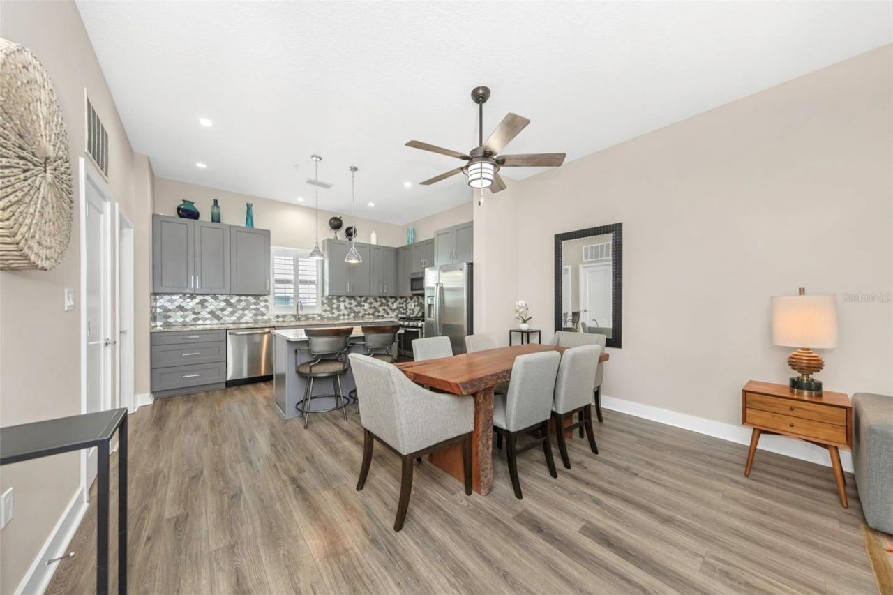 946 Highland Avenue, Unit 45, Dunedin, FL 34698 Photo