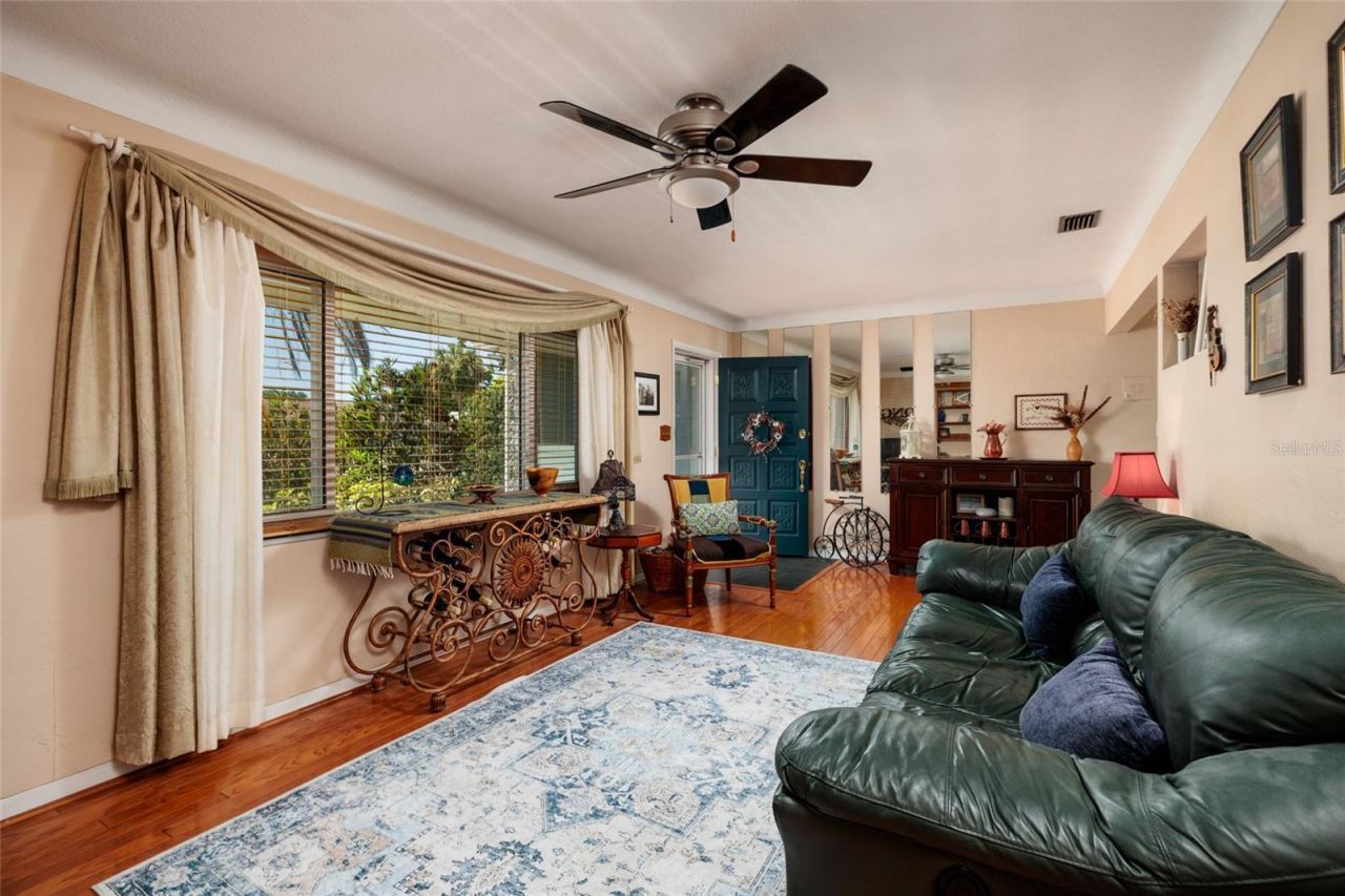 11623 84th Avenue, Seminole, FL 33772 Photo