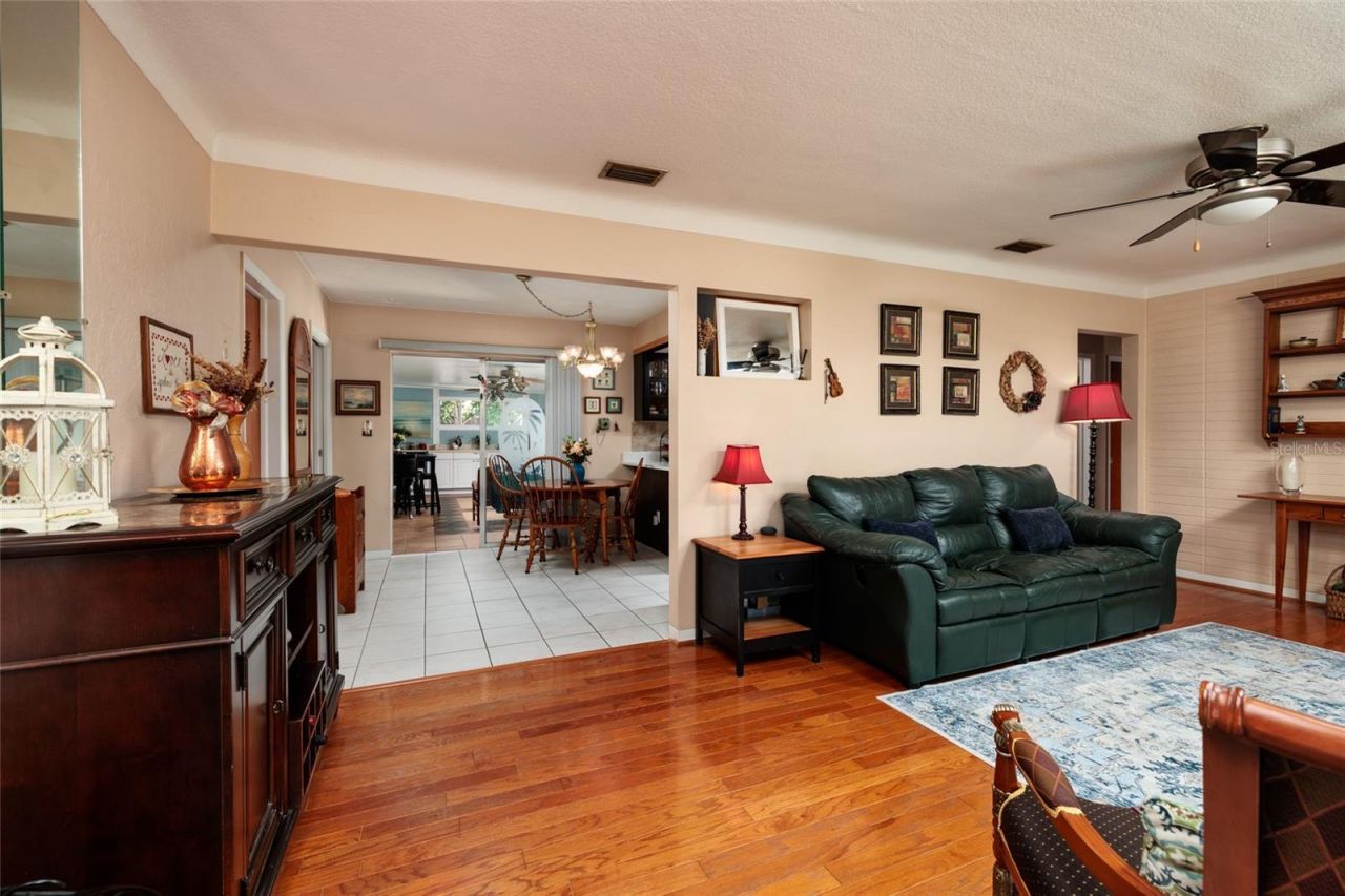 11623 84th Avenue, Seminole, FL 33772 Photo