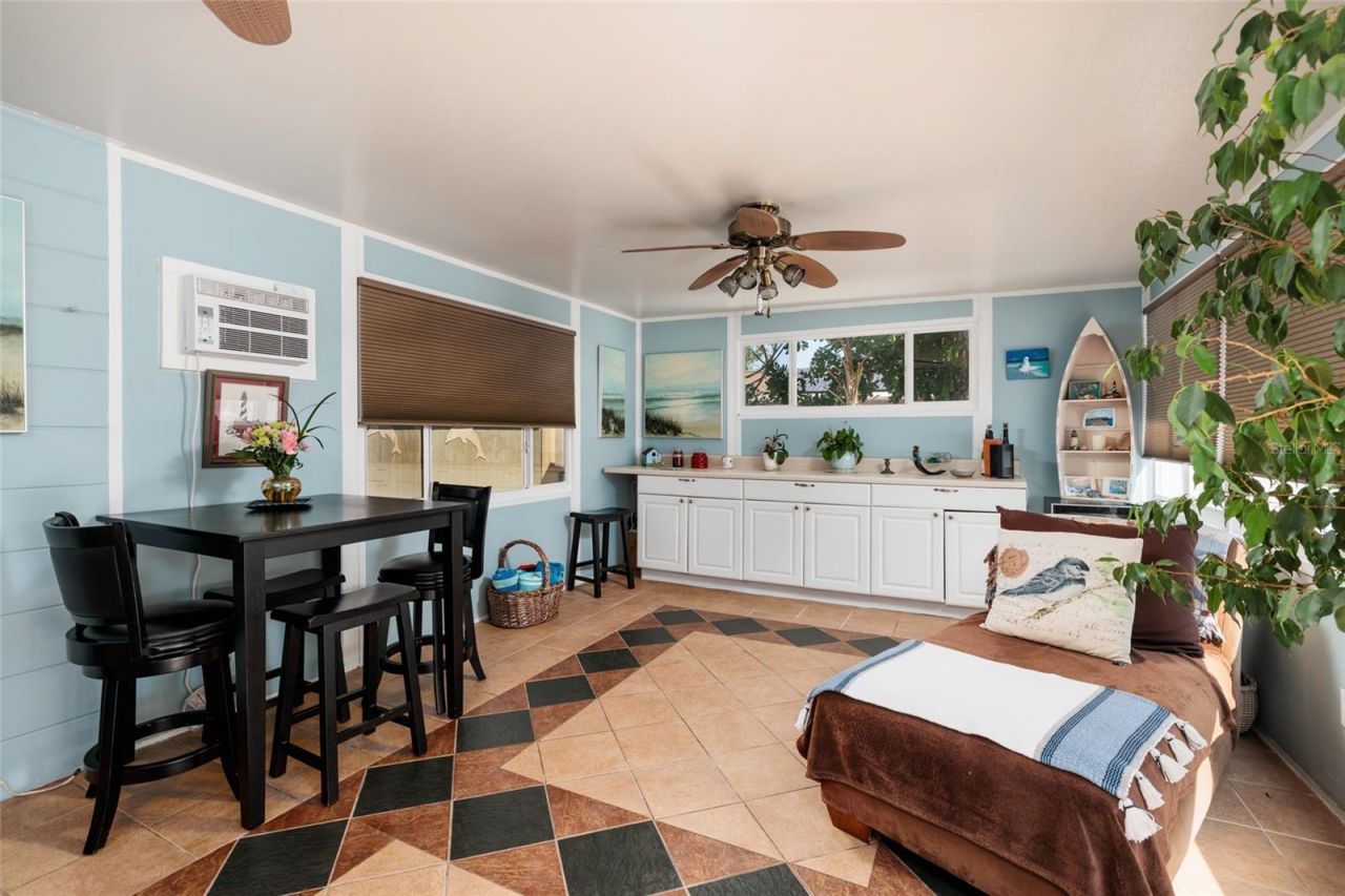 11623 84th Avenue, Seminole, FL 33772 Photo