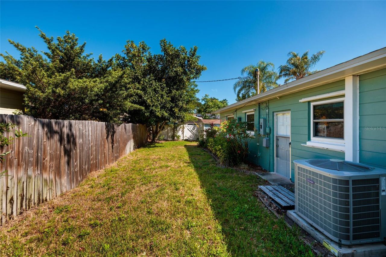 11623 84th Avenue, Seminole, FL 33772 Photo