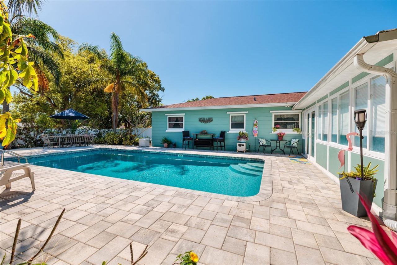 11623 84th Avenue, Seminole, FL 33772 Photo