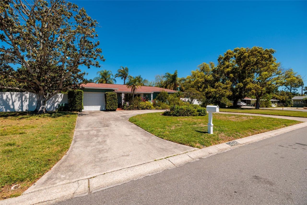 11623 84th Avenue, Seminole, FL 33772 Photo