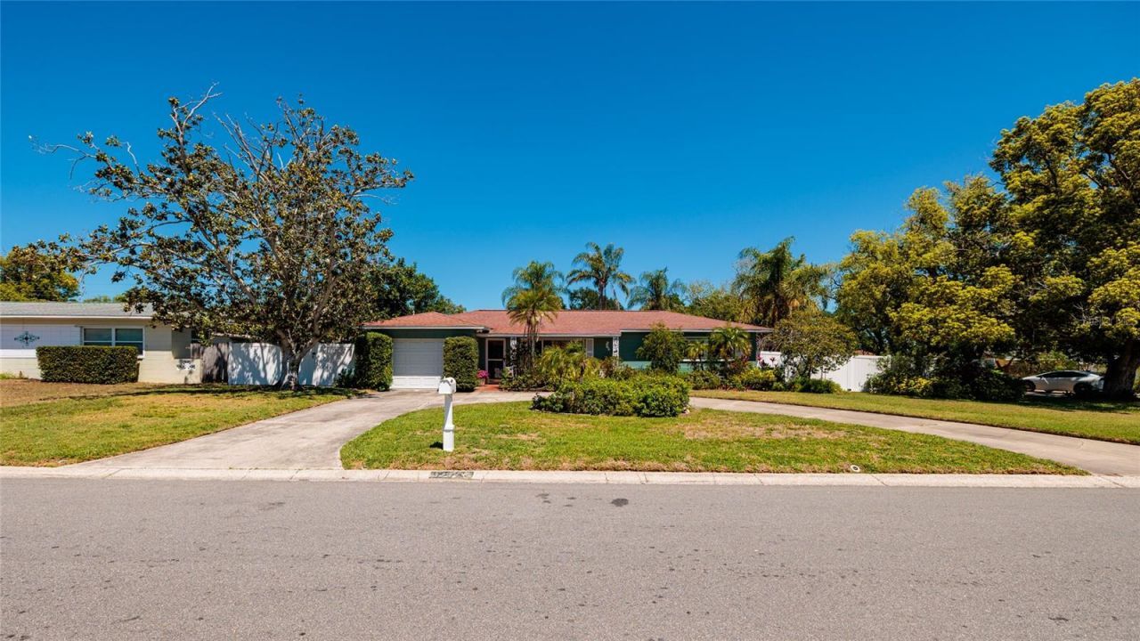 11623 84th Avenue, Seminole, FL 33772 Photo