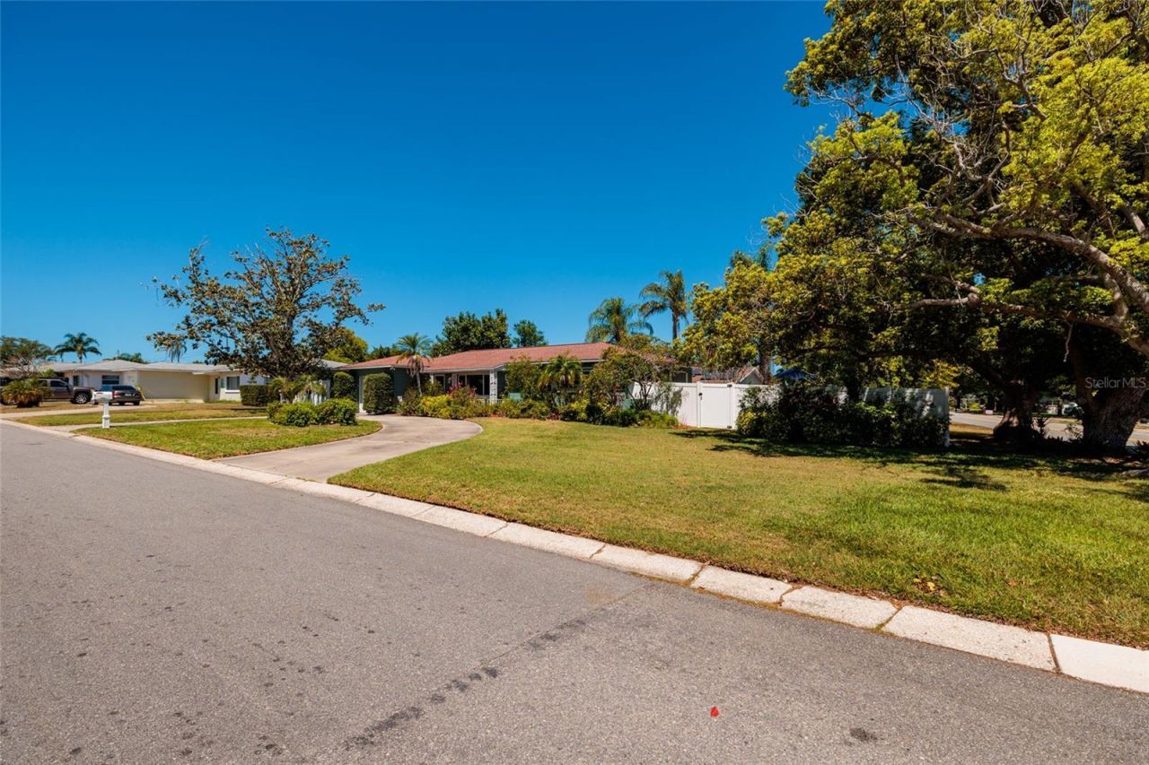 11623 84th Avenue, Seminole, FL 33772 Photo