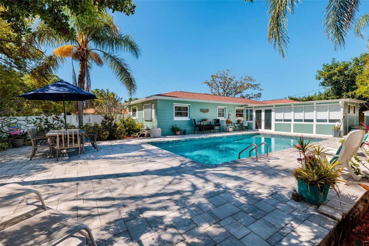 11623 84th Avenue, Seminole, FL 33772 Photo