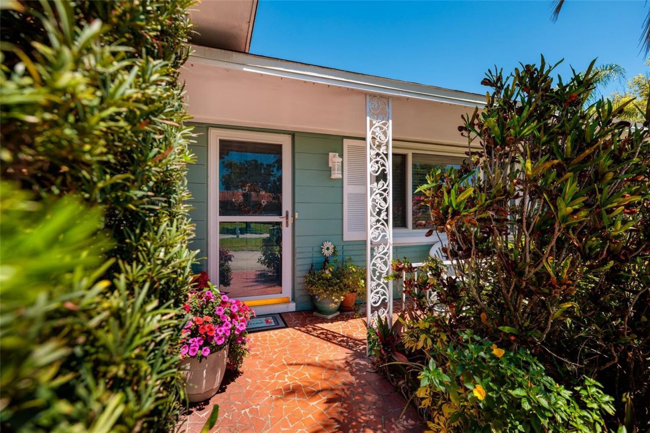 11623 84th Avenue, Seminole, FL 33772 Photo