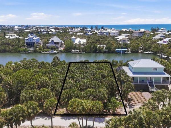 70 PALM DRIVE , PLACIDA, FL 33946