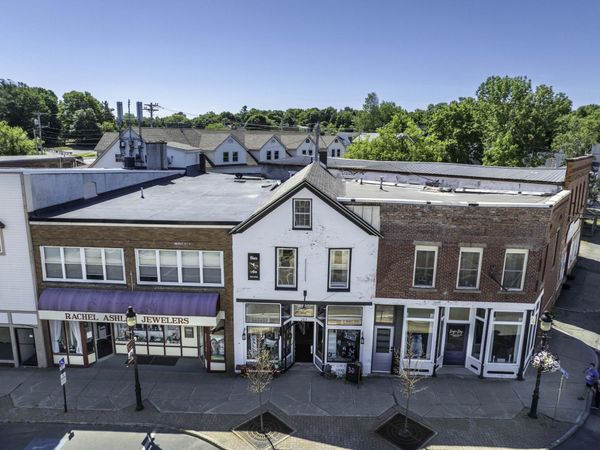 283 Main Street , Calais, ME 04619