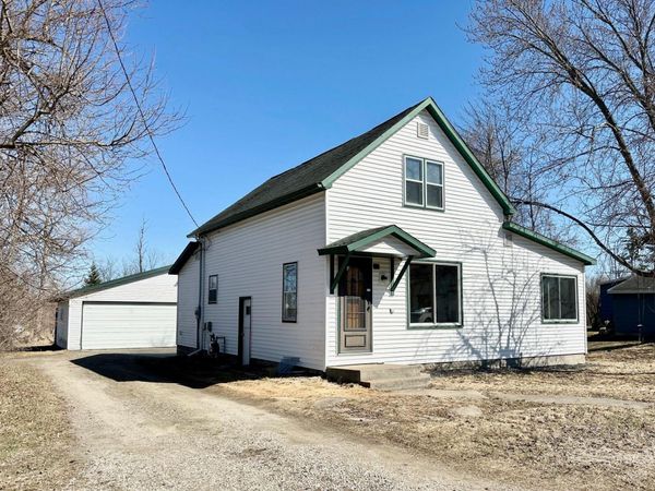 406 1st Street NE, Deer River, MN 56636