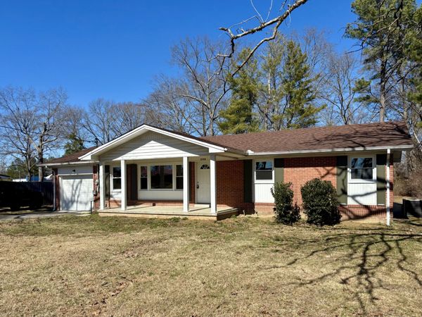 903 Royal Trl , Manchester, TN 37355