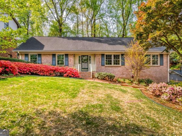 2711 Shetland Drive, Decatur, GA 30033