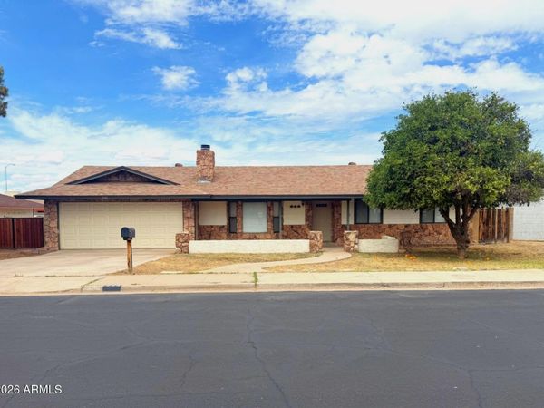 444 E IVY Street, Mesa, AZ 85203