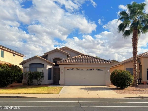 4707 E FRYE Road, Phoenix, AZ 85048