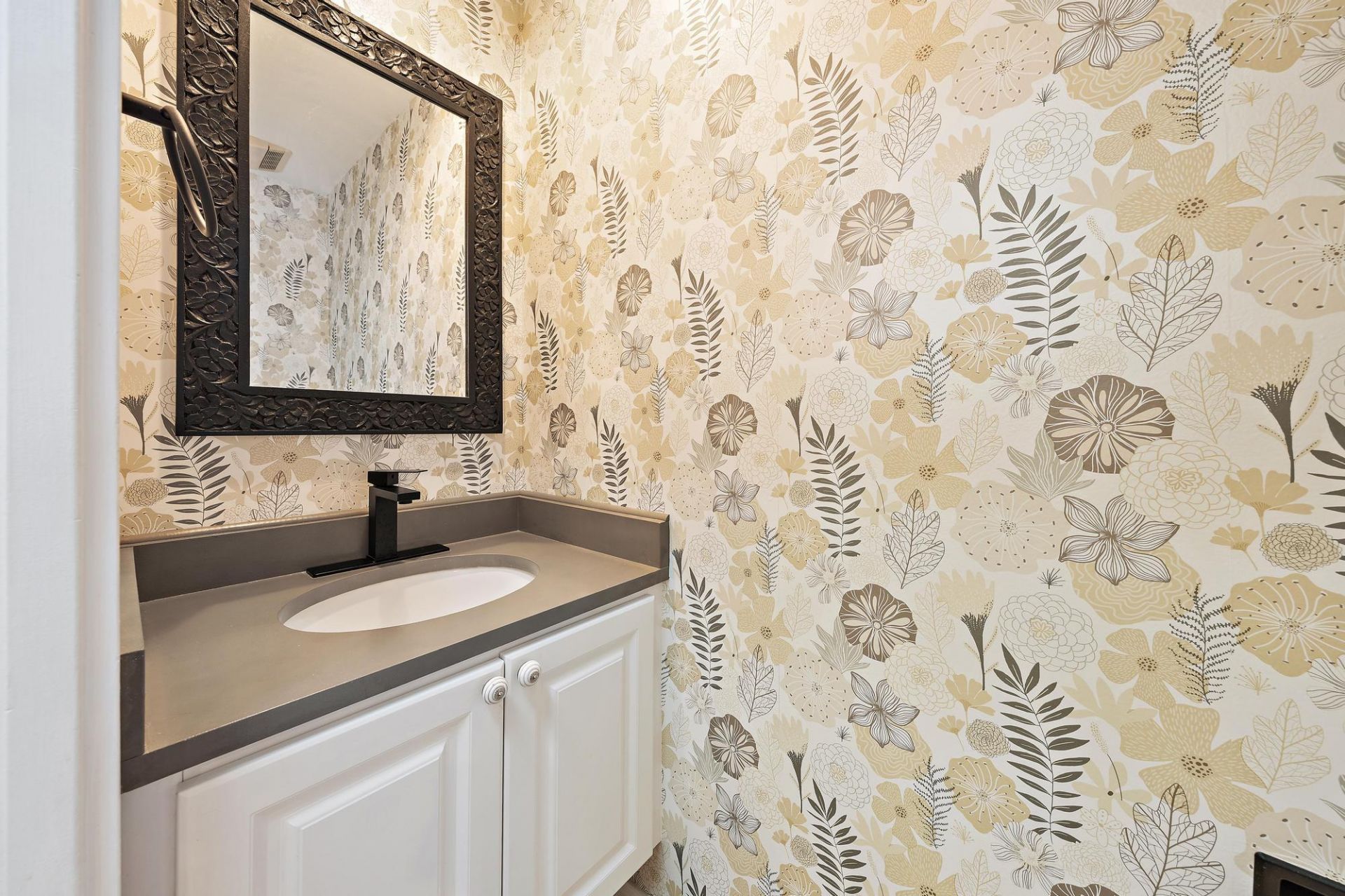 136 Ashley Court, Jupiter, FL 33458 Photo