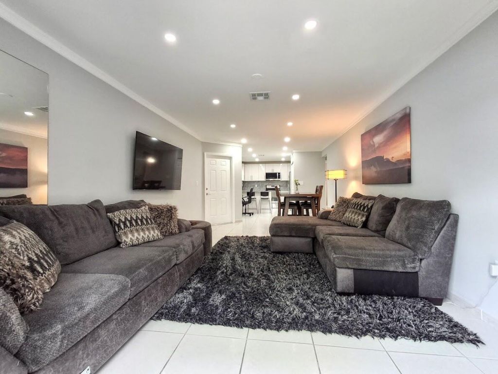 408 NW 108th Terrace Nw, Unit 408, Pembroke Pines, FL 33026 Photo