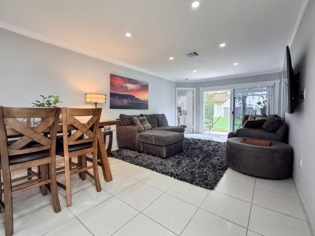 408 NW 108th Terrace Nw, Unit 408, Pembroke Pines, FL 33026 Photo