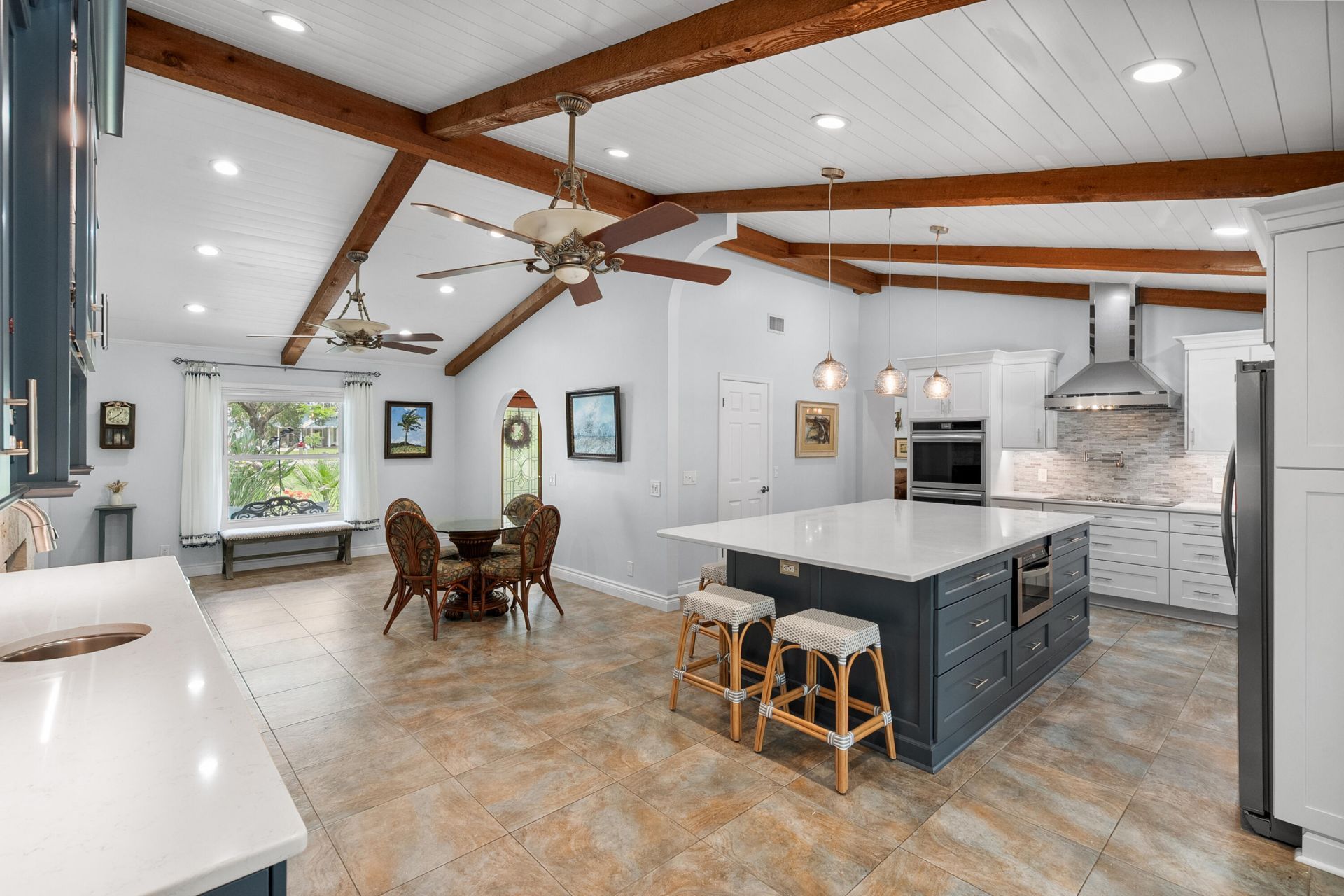 19785 Castlewood Drive, Jupiter, FL 33458 Photo