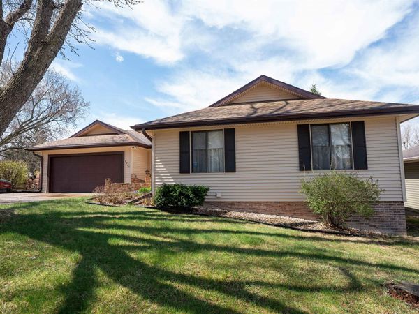 4021 TETON TRACE, Sioux City, IA 51104