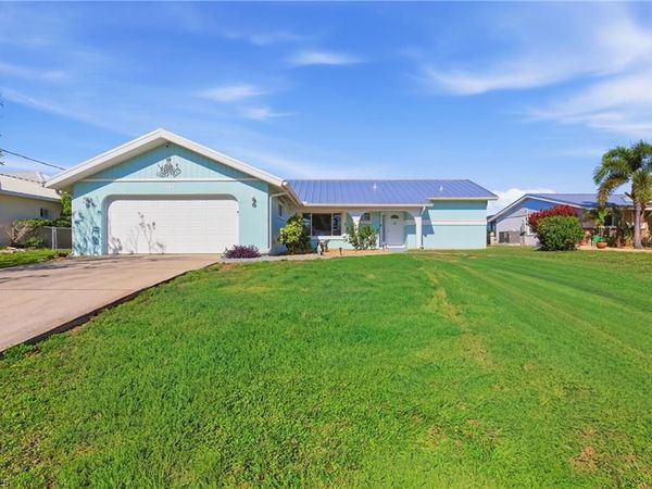 414 Spring Lake BLVD NW, PORT CHARLOTTE, FL 33952