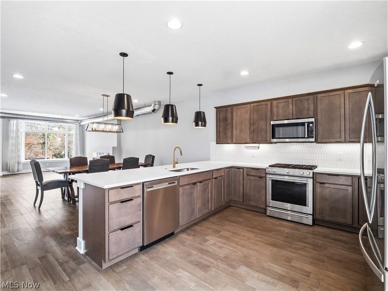 4191 Lorain Court , Cleveland, OH 44113 Photo 11