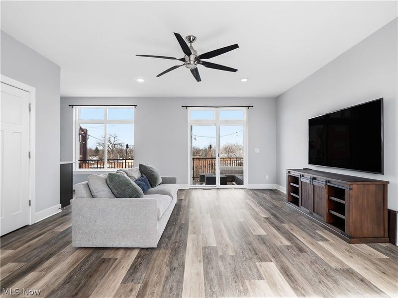 4191 Lorain Court , Cleveland, OH 44113 Photo 32