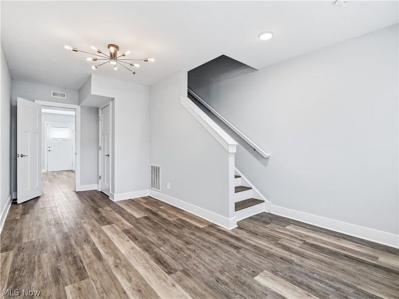 4191 Lorain Court , Cleveland, OH 44113 Photo 4