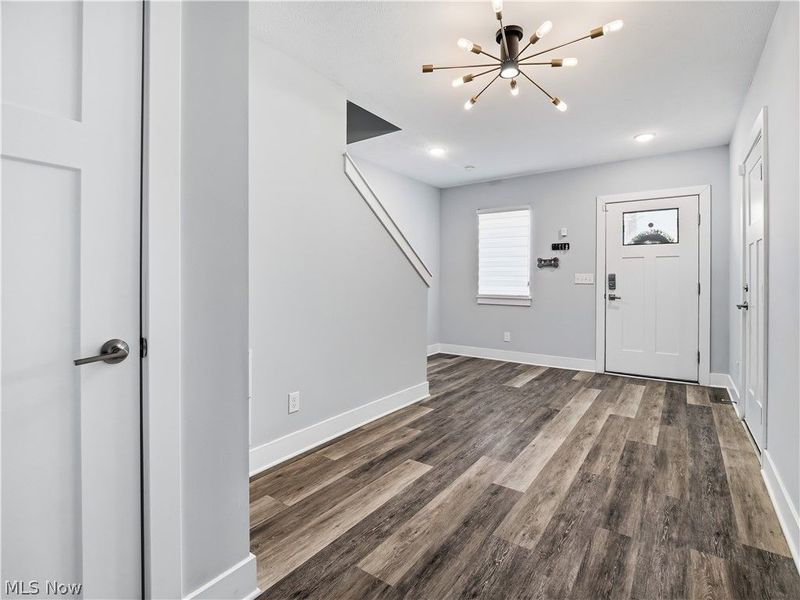 4191 Lorain Court , Cleveland, OH 44113 Photo 5