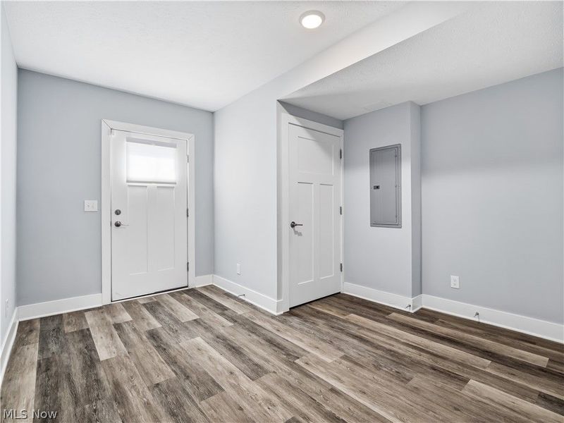 4191 Lorain Court , Cleveland, OH 44113 Photo 6