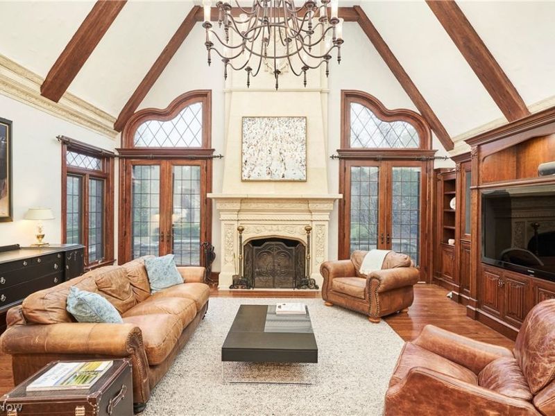 69 E Fairlawn Boulevard , Akron, OH 44313 Photo 19