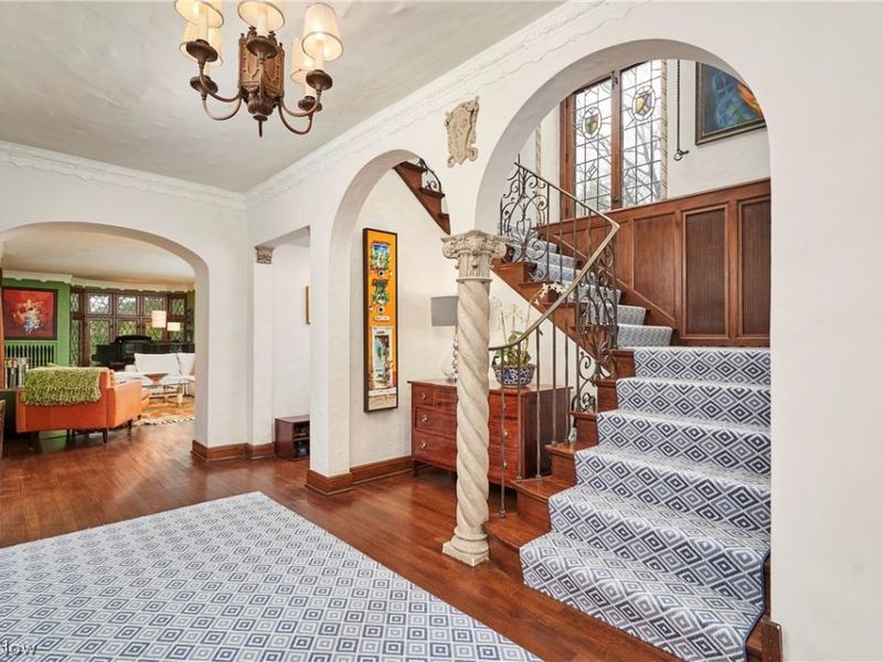 69 E Fairlawn Boulevard, Akron, OH 44313 Photo 28