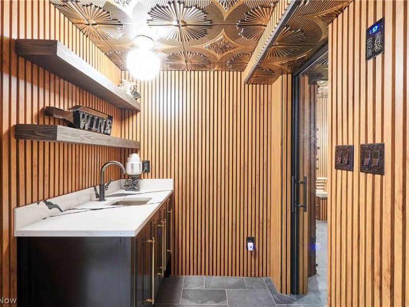 69 E Fairlawn Boulevard , Akron, OH 44313 Photo 38