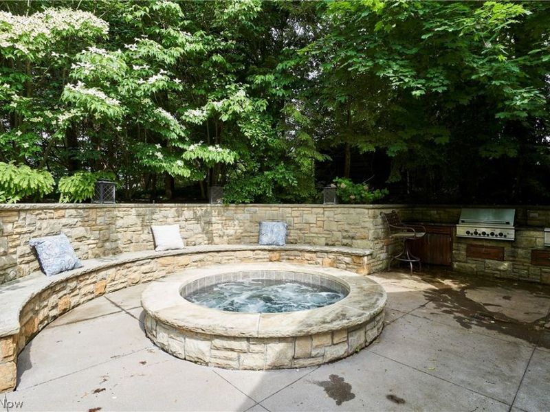 69 E Fairlawn Boulevard, Akron, OH 44313 Photo 43