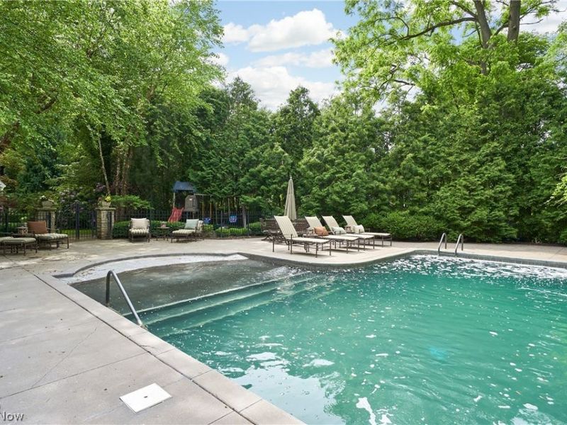 69 E Fairlawn Boulevard , Akron, OH 44313 Photo 5