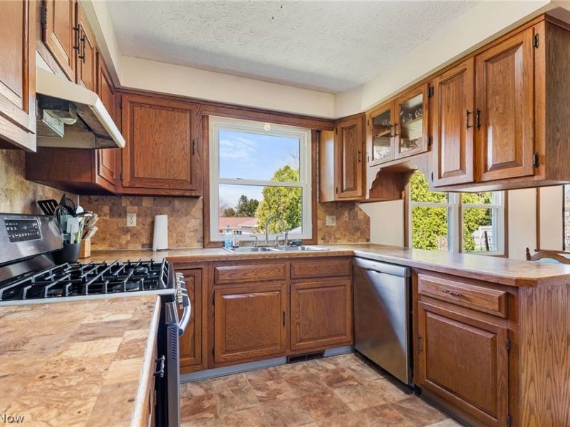 5511 Bonham Avenue NW, Canal Fulton, OH 44614 Photo 10