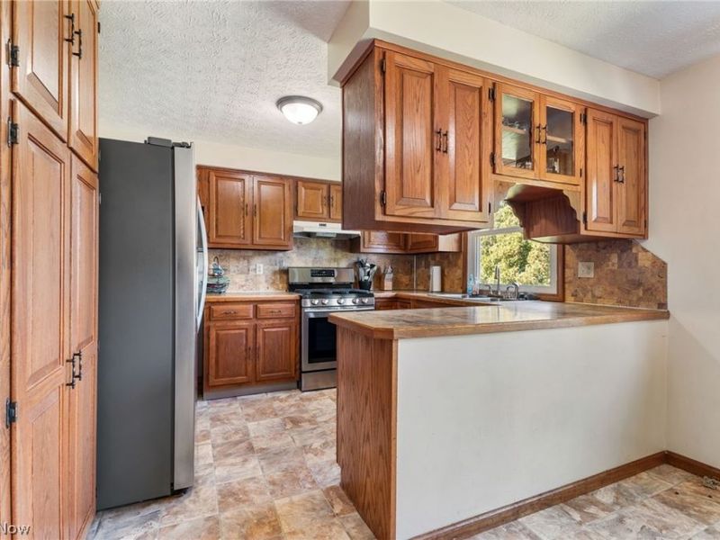 5511 Bonham Avenue NW, Canal Fulton, OH 44614 Photo 3