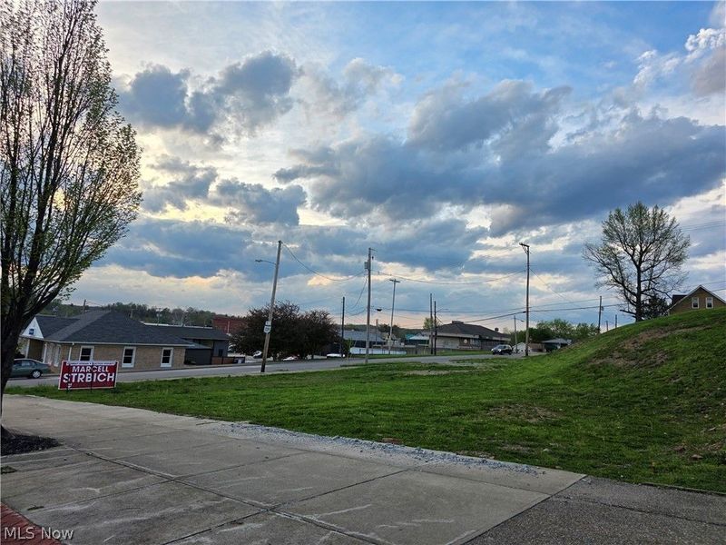 501 Wheeling Avenue, Cambridge, OH 43725 Photo 3